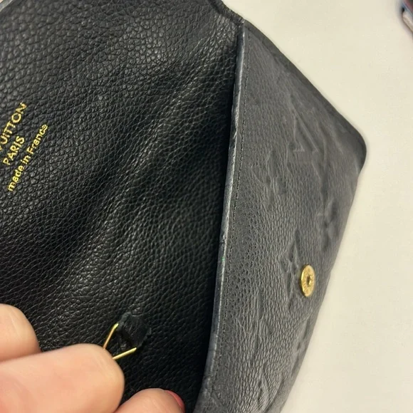 Louis Vuitton Black Leather Card Key Holder - Picture 8 of 11